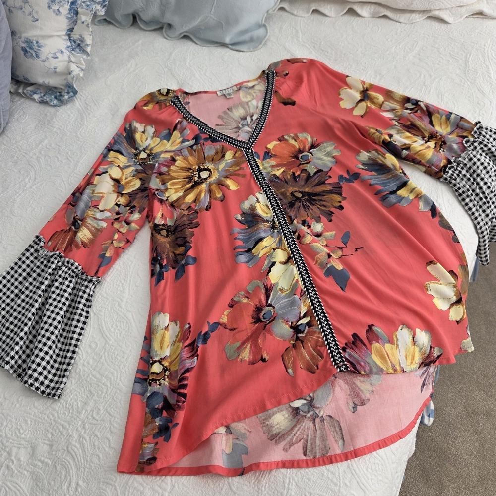 Spense Floral V-Neck Tunic Bell Sleeve Blouse